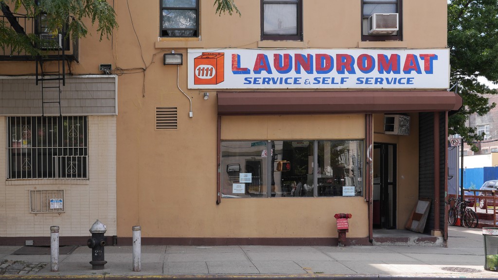 Storefronts - Laundromat Greenpoint