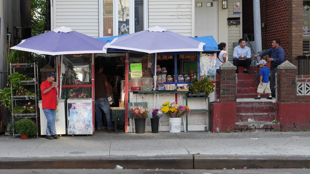Storefronts - Queens House Flowers and Juice